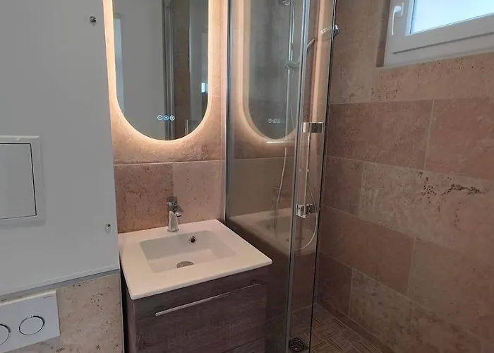 Apartment Bel Front De *